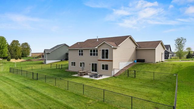 603 Grouse Way, New Richmond, WI 54017