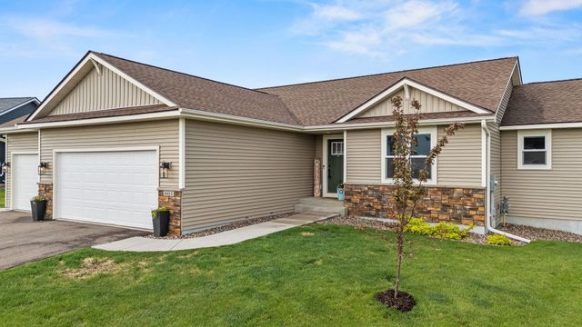 603 Grouse Way, New Richmond, WI 54017
