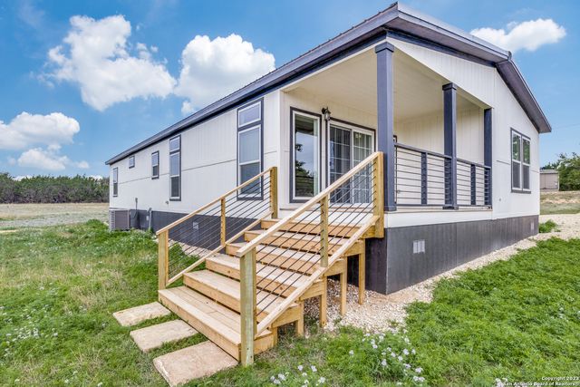 569 PR 1520, Bandera, TX 78003