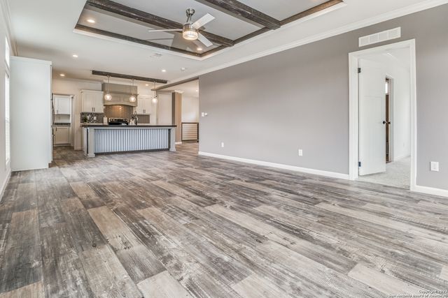 569 PR 1520, Bandera, TX 78003