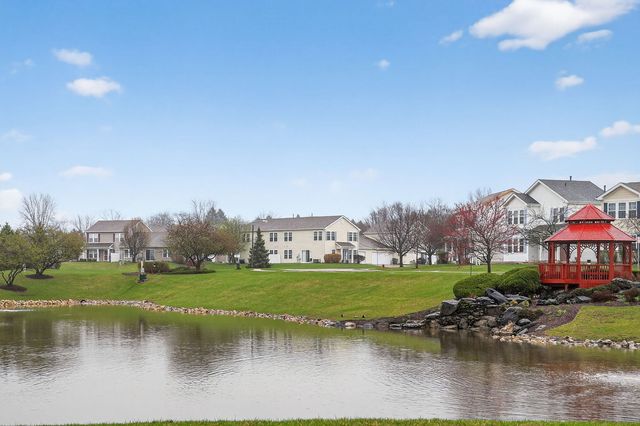 342 Ogden Falls Boulevard, Oswego, IL 60543