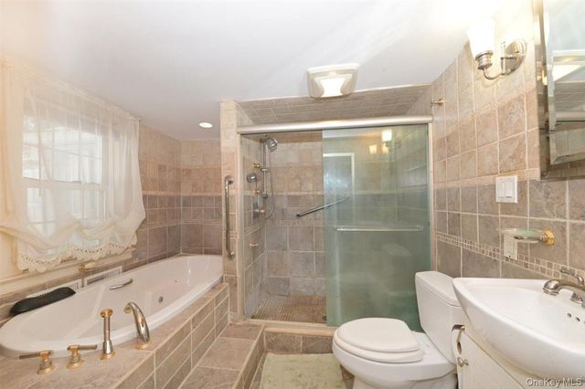 6 CALLAHAN Road, Fort Salonga, NY 11768