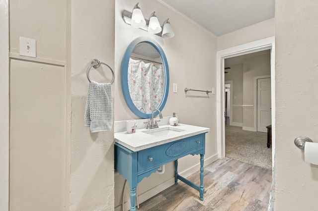806 W Gandy Street, Denison, TX 75020
