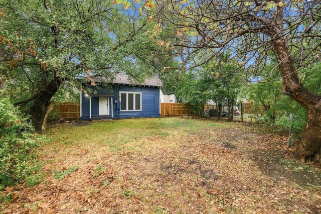 806 W Gandy Street, Denison, TX 75020