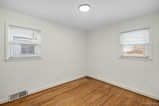 23754 Lambrecht Avenue, Eastpointe, MI 48021