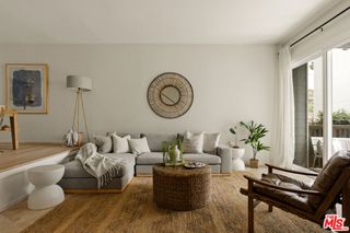 5100 Riverton Avenue 9, North Hollywood, CA 91601