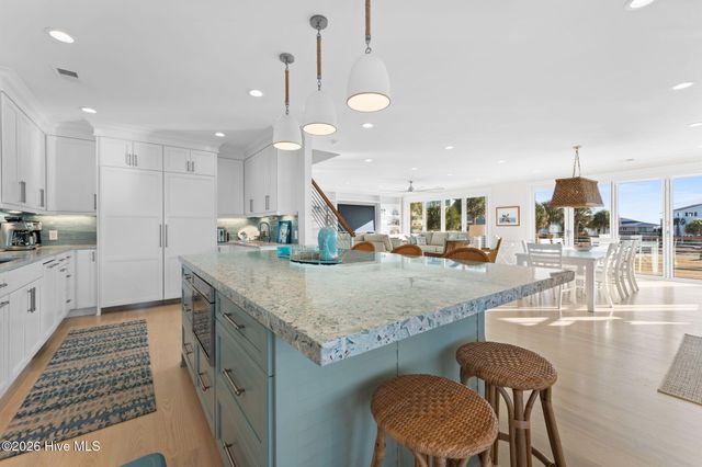 108 Strawflower Drive, Holden Beach, NC 28462