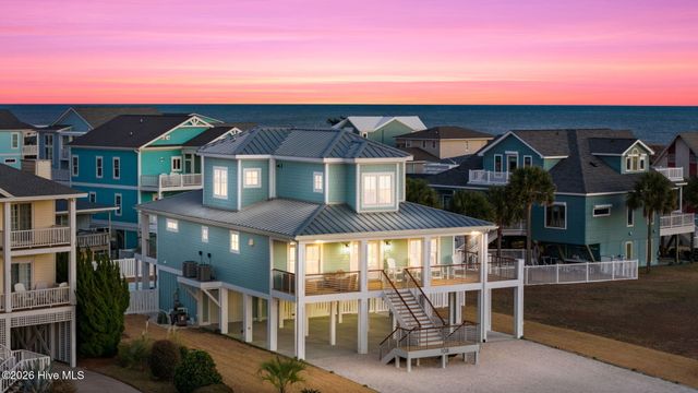 108 Strawflower Drive, Holden Beach, NC 28462