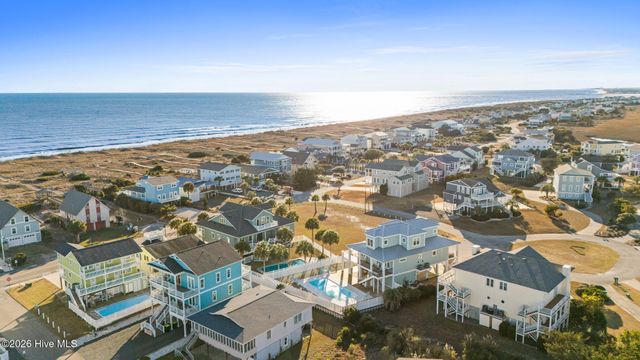 108 Strawflower Drive, Holden Beach, NC 28462