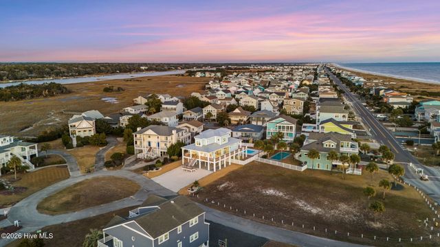108 Strawflower Drive, Holden Beach, NC 28462