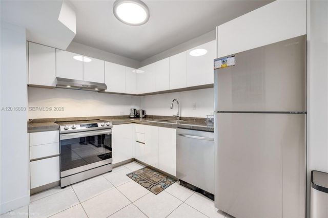 100 Bayview Dr 1231, Sunny Isles Beach, FL 33160