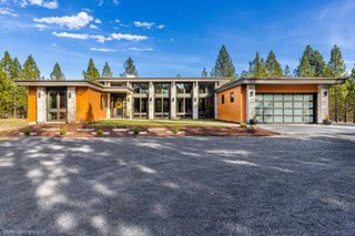 27809 N Bruce Rd, Chattaroy, WA 99003