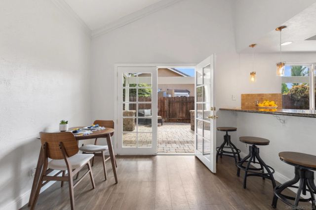 761 Rocking Horse Rd, Vista, CA 92081