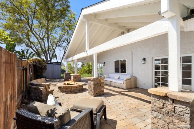 761 Rocking Horse Rd, Vista, CA 92081