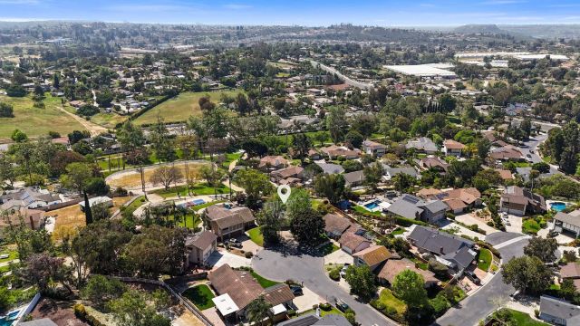 761 Rocking Horse Rd, Vista, CA 92081