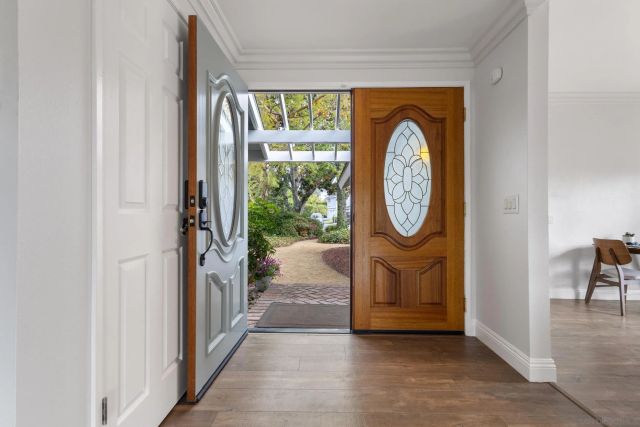 761 Rocking Horse Rd, Vista, CA 92081