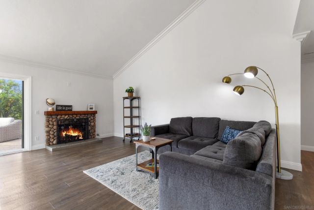 761 Rocking Horse Rd, Vista, CA 92081