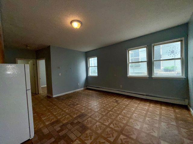 132 Locust Street 4, Waterbury, CT 06704