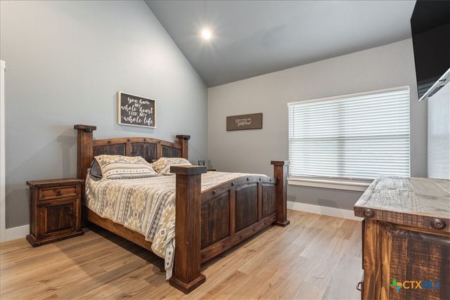 639 County Road 101, Rogers, TX 76569