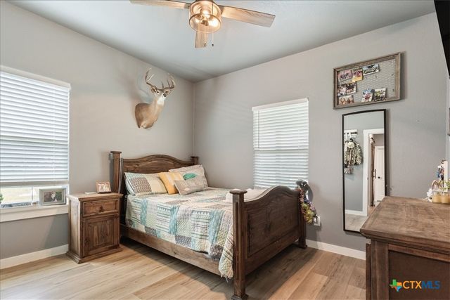 639 County Road 101, Rogers, TX 76569