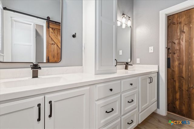 639 County Road 101, Rogers, TX 76569