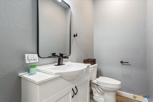 639 County Road 101, Rogers, TX 76569