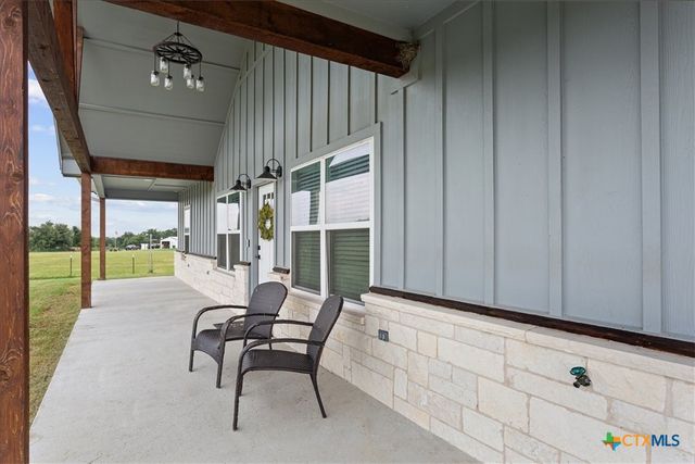 639 County Road 101, Rogers, TX 76569