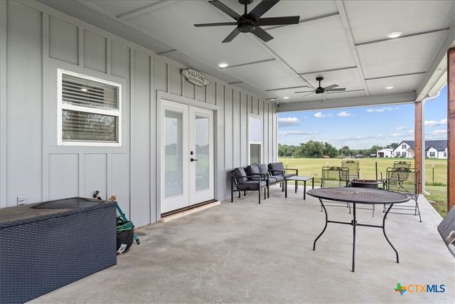 639 County Road 101, Rogers, TX 76569