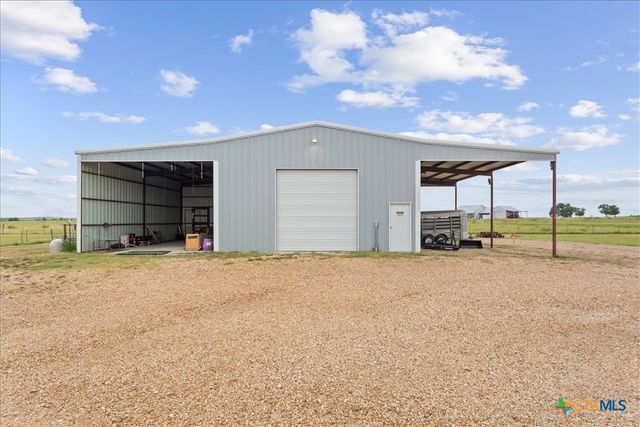 639 County Road 101, Rogers, TX 76569
