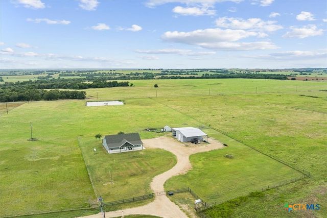 639 County Road 101, Rogers, TX 76569
