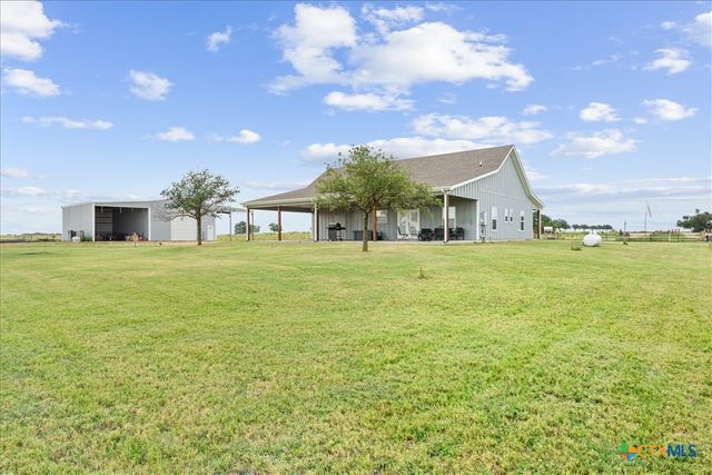 639 County Road 101, Rogers, TX 76569