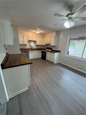 10710 Newton Avenue, Kansas City, MO 64134