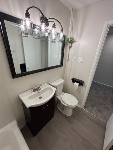 10710 Newton Avenue, Kansas City, MO 64134