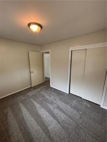 10710 Newton Avenue, Kansas City, MO 64134