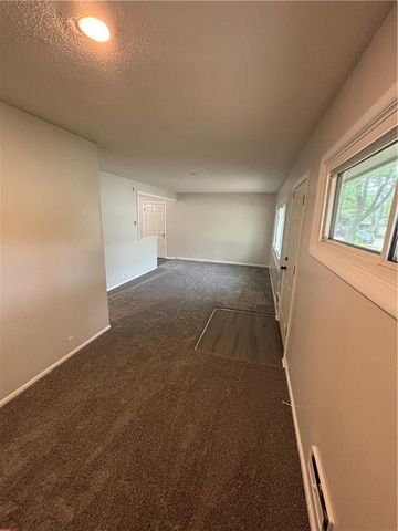 10710 Newton Avenue, Kansas City, MO 64134