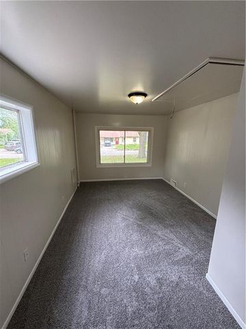 10710 Newton Avenue, Kansas City, MO 64134