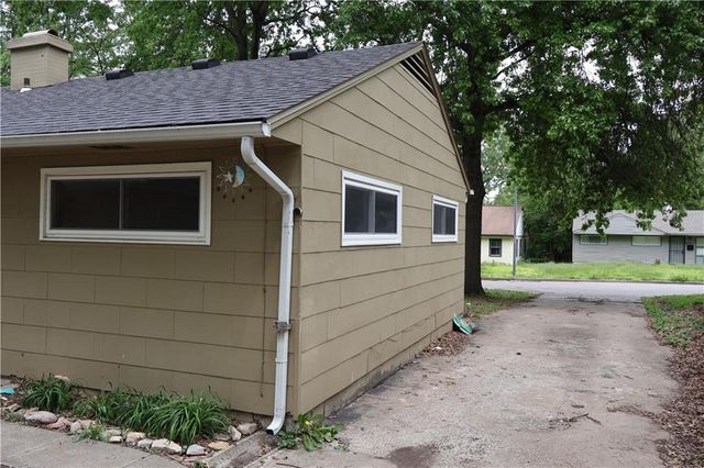 10710 Newton Avenue, Kansas City, MO 64134