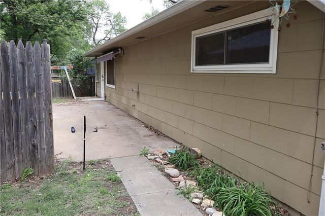 10710 Newton Avenue, Kansas City, MO 64134