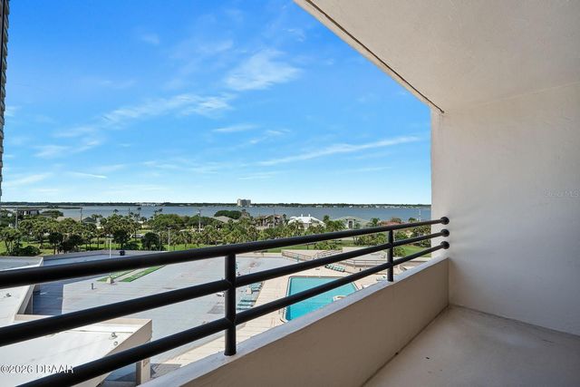 1 OCEANS WEST BOULEVARD 5A5, Daytona Beach, FL 32118