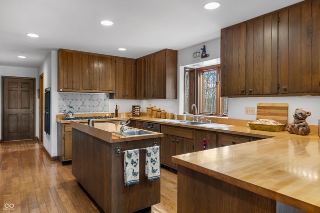 721 N 675 W, Columbus, IN 47201