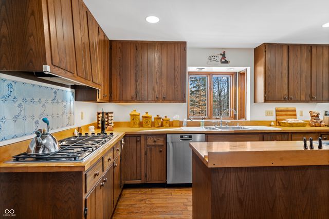 721 N 675 W, Columbus, IN 47201