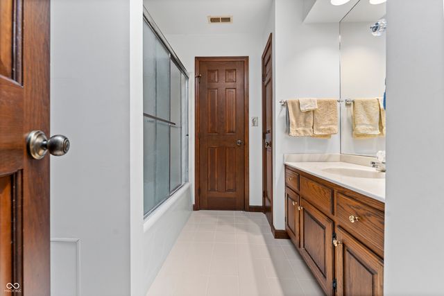 721 N 675 W, Columbus, IN 47201