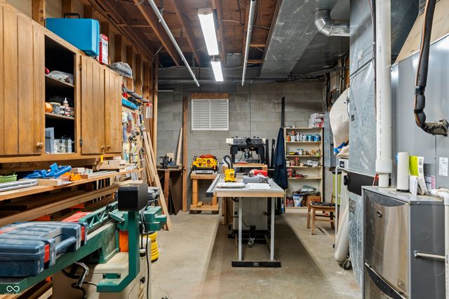 721 N 675 W, Columbus, IN 47201