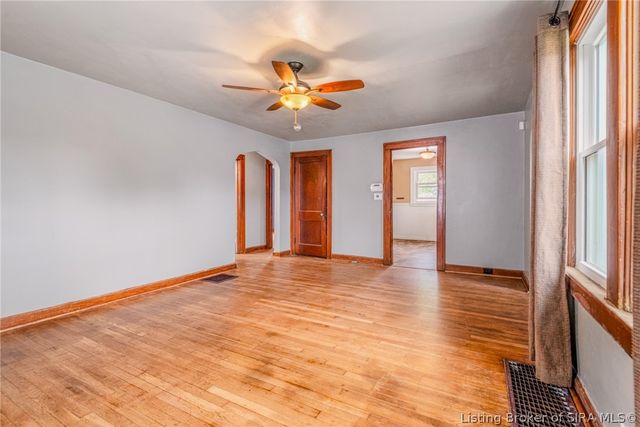 516 E 7th Street, Seymour, IN 47274