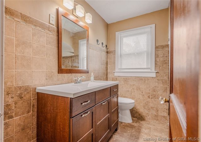 516 E 7th Street, Seymour, IN 47274