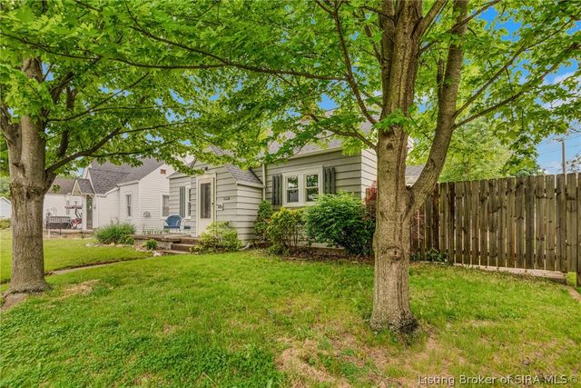 516 E 7th Street, Seymour, IN 47274