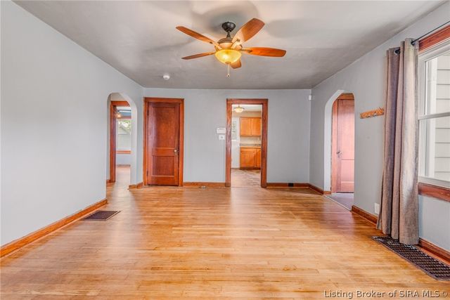 516 E 7th Street, Seymour, IN 47274