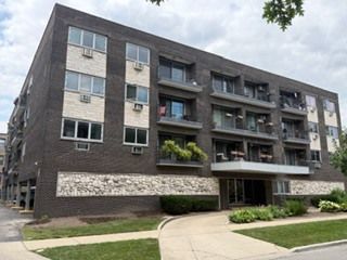 401 S Grove Avenue 3A, Oak Park, IL 60302