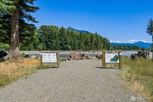 115 Alta Lane, Packwood, WA 98361