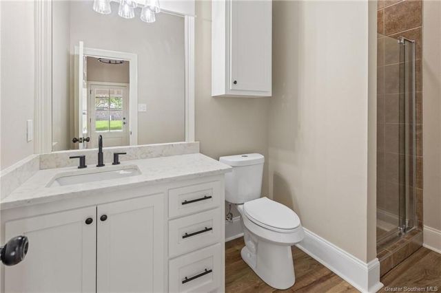 5831 South 40 Court, Iowa, LA 70647